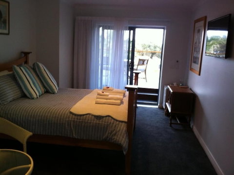 Corinella On The Esplanade Bed & Breakfast - Whitsundays Accommodation 4
