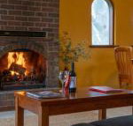 Linger Longer Vineyard Bed  Breakfast - Whitsundays Accommodation