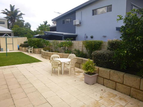 Santa Maria Executive B & B Fremantle - Whitsundays Accommodation 4