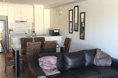 Alexandra Apartments - Whitsundays Accommodation 4