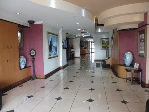 Springwood Tower Apartment Hotel - Whitsundays Accommodation 0