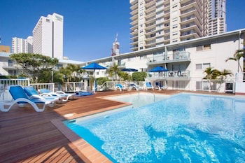Raffles Royale - Whitsundays Accommodation 3