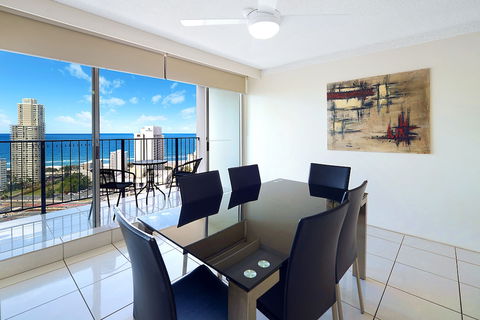Condor Ocean View Apartments - Whitsundays Accommodation 6