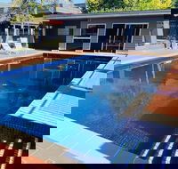 Sunshine Motor Inn - Whitsundays Accommodation