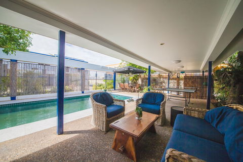 The Cosmopolitan Motel And Serviced Apartments - Whitsundays Accommodation 6