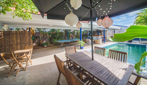 The Cosmopolitan Motel And Serviced Apartments - Whitsundays Accommodation 3