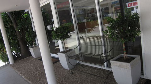 The Cosmopolitan Motel And Serviced Apartments - Whitsundays Accommodation 1