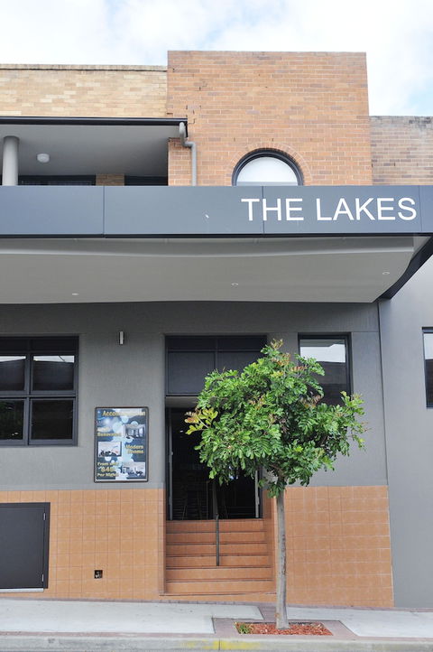 The Lakes Hotel - Whitsundays Accommodation 0