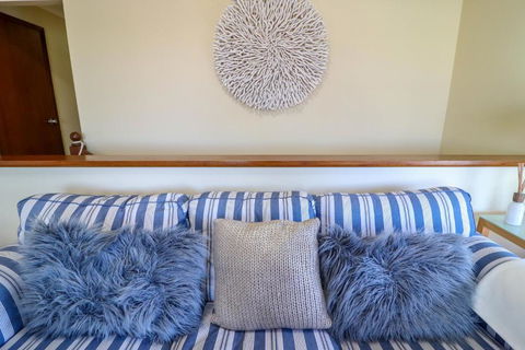 Anglers Abode - Whitsundays Accommodation 3