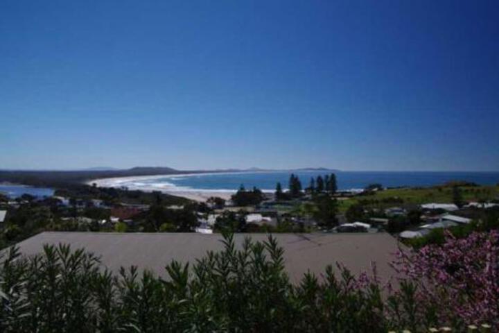 Temagog NSW Whitsundays Accommodation