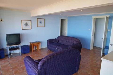 Cooinda 17 Dulconghi Street - Whitsundays Accommodation 6