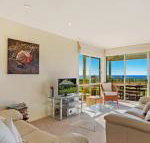Beach Breakers Apartment Stunning Views - Whitsundays Accommodation