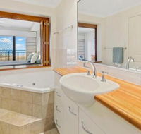 Luxury Beach Unit Dolphin Heads - Whitsundays Accommodation