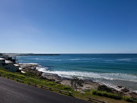 Avalon 2 Uninterrupted Views Almost On The Beach! - Whitsundays Accommodation 5