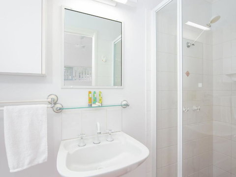 Avalon 2 Uninterrupted Views Almost On The Beach! - Whitsundays Accommodation 1