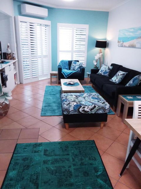 Jackies Holiday Apartment - Whitsundays Accommodation 4