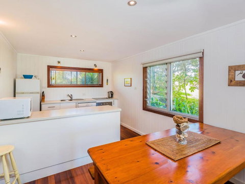 Pacifica 2 Opposite The Beach At Brooms Head - Whitsundays Accommodation 6