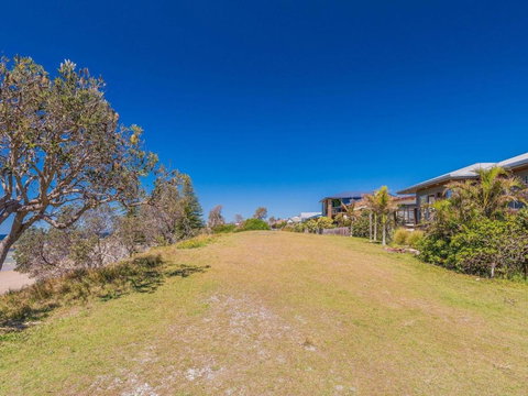 Pacifica 2 Opposite The Beach At Brooms Head - Whitsundays Accommodation 4