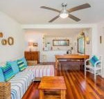 Pacifica 2 Opposite the beach at Brooms Head - Whitsundays Accommodation