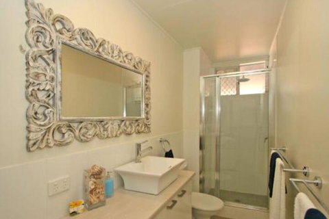 Yamba Daze Sunset Pet Friendly - Whitsundays Accommodation 7