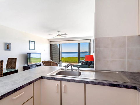 Soldiers Point Road Harbourside Unit 02 07 - Whitsundays Accommodation 4