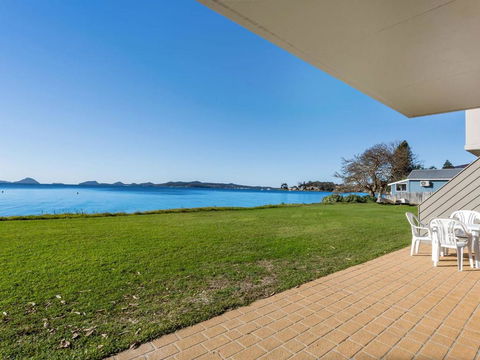Soldiers Point Road Harbourside Unit 02 07 - Whitsundays Accommodation 6
