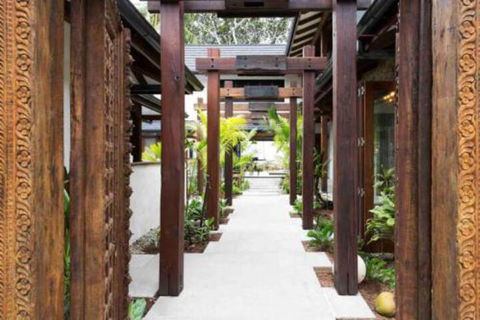 Spice At Oak Award Winning Luxury Absolute Oceanfront House Oak Beach Near Port Douglas - Whitsundays Accommodation 5