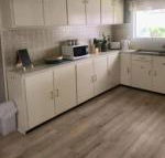 Cosy Country Cottage with AirCon - Whitsundays Accommodation