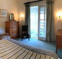 Petschel House - Whitsundays Accommodation
