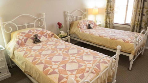Rezare House Bed & Breakfast - Whitsundays Accommodation 5