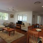 SEAMIST - Whitsundays Accommodation 0