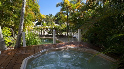 Utopia Beach House - Whitsundays Accommodation 4