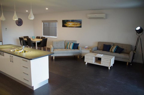 Laguna Dune - Whitsundays Accommodation 1