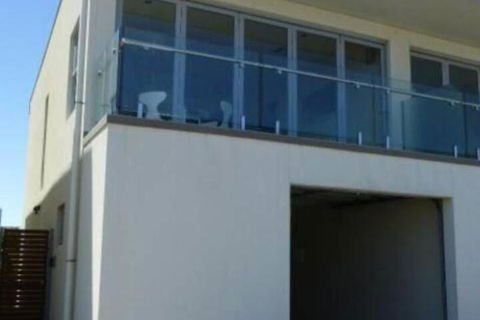 Tennyson View - Whitsundays Accommodation 6
