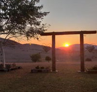 Milford Country Cottages - Whitsundays Accommodation