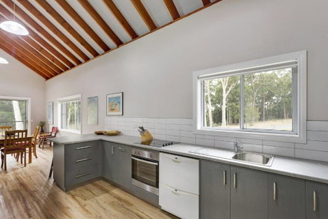 Bush Retreat With Private Pool - Whitsundays Accommodation 4
