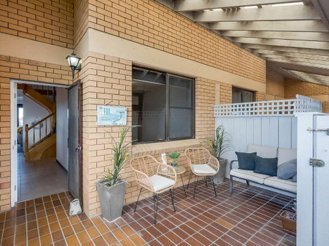 Sheridan Court On Wagonga - Whitsundays Accommodation 5
