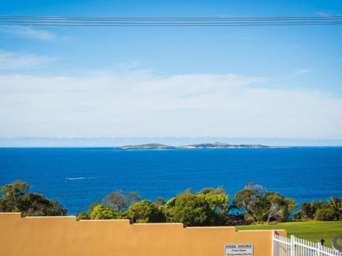 Countess Court Unit Great Ocean Views - Whitsundays Accommodation 3