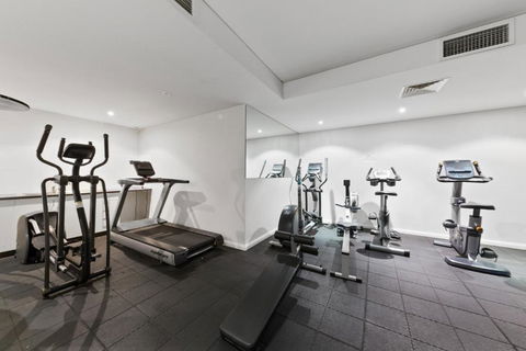 The Executive Penthouse - Whitsundays Accommodation 4