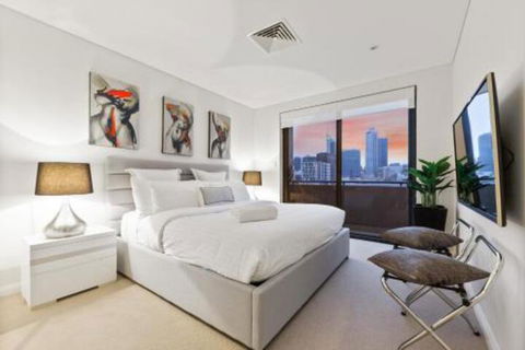 The Executive Penthouse - Whitsundays Accommodation 0