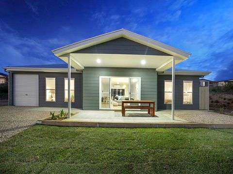 High Tide Wallaroo Beachfront Property Pet Friendly - Whitsundays Accommodation 4