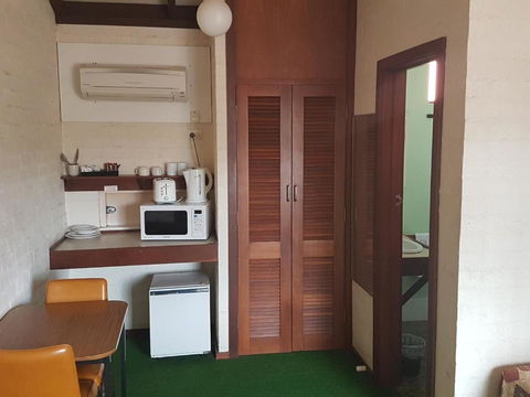 The Club Hotel - Whitsundays Accommodation 6