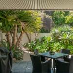 Retreat On Fourth - Whitsundays Accommodation 0