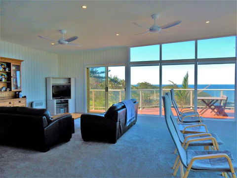 164 Mitchell Pde Spectacular Views - Whitsundays Accommodation 5