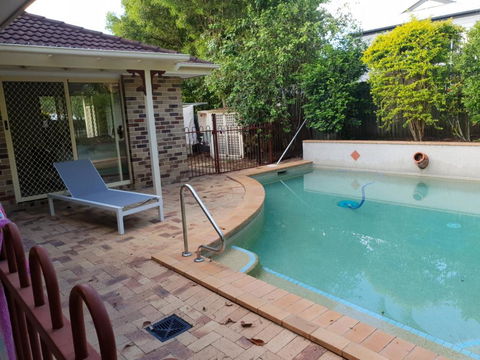 Robyns Nest Hosted Bed & Breakfast - Whitsundays Accommodation 2
