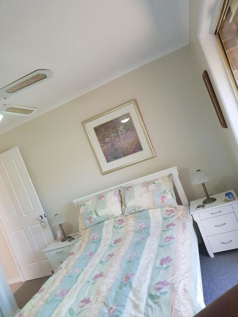 Robyns Nest Hosted Bed & Breakfast - Whitsundays Accommodation 3