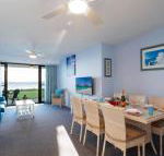 4 Harbourside 3 7 Soldiers Point Road ground floor on the waterfront - Whitsundays Accommodation
