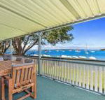 Sunset Beach House Soldiers Point Sleeps 9 - Whitsundays Accommodation