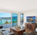 Hillcrest Views of Wagonga - Whitsundays Accommodation
