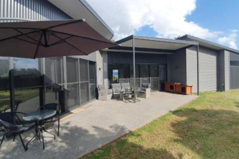 Hoof & Hound Country Escape - Whitsundays Accommodation 0